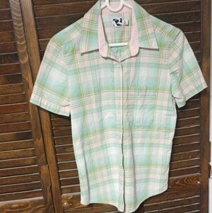 Rockies Pastel Plaid Short-Sleeve Button-Down in Mint and Pink